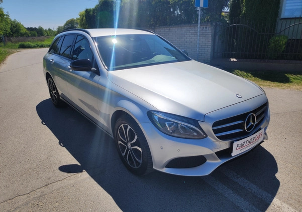 Mercedes-Benz Klasa C cena 99000 przebieg: 96000, rok produkcji 2016 z Jarocin małe 211